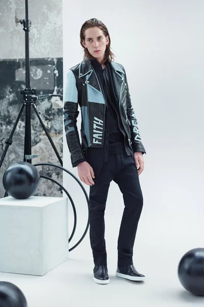 Look 19